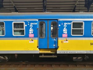 SKM commute train